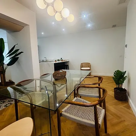 La Des Platanes Parking Terrasse- Wifi Holiday home Perpignan
