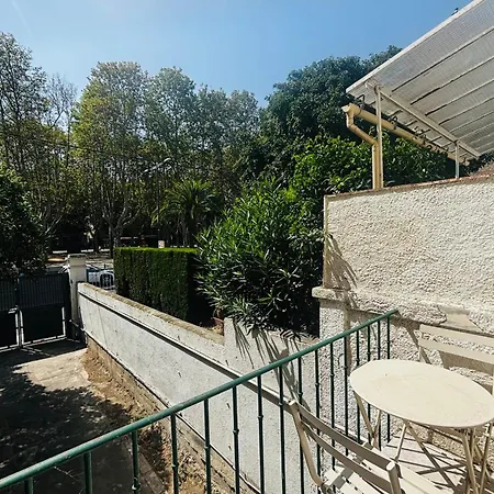 La Des Platanes Parking Terrasse- Wifi
